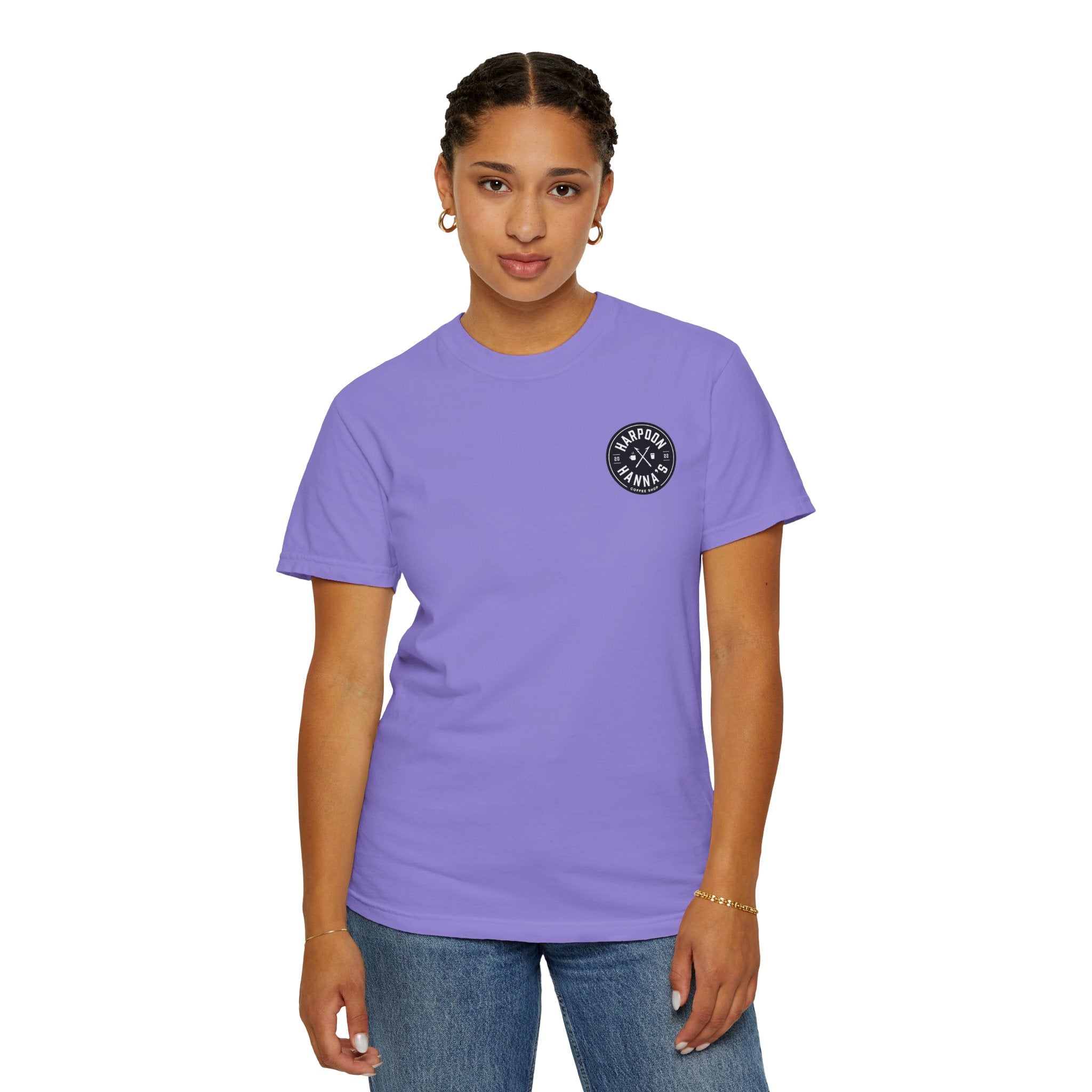 Harpoon Hanna's 'Drink or Sink' Crew Neck T-Shirt
