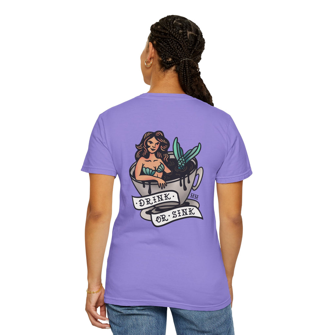 Harpoon Hanna's 'Drink or Sink' Crew Neck T-Shirt