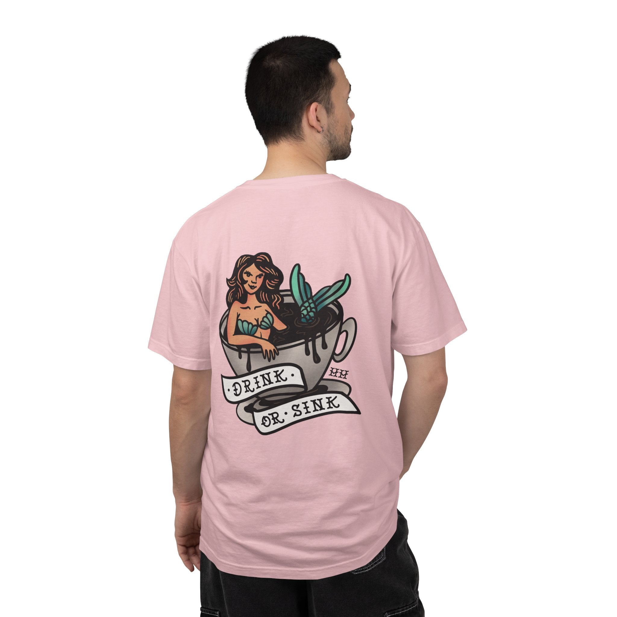 Harpoon Hanna's 'Drink or Sink' Crew Neck T-Shirt