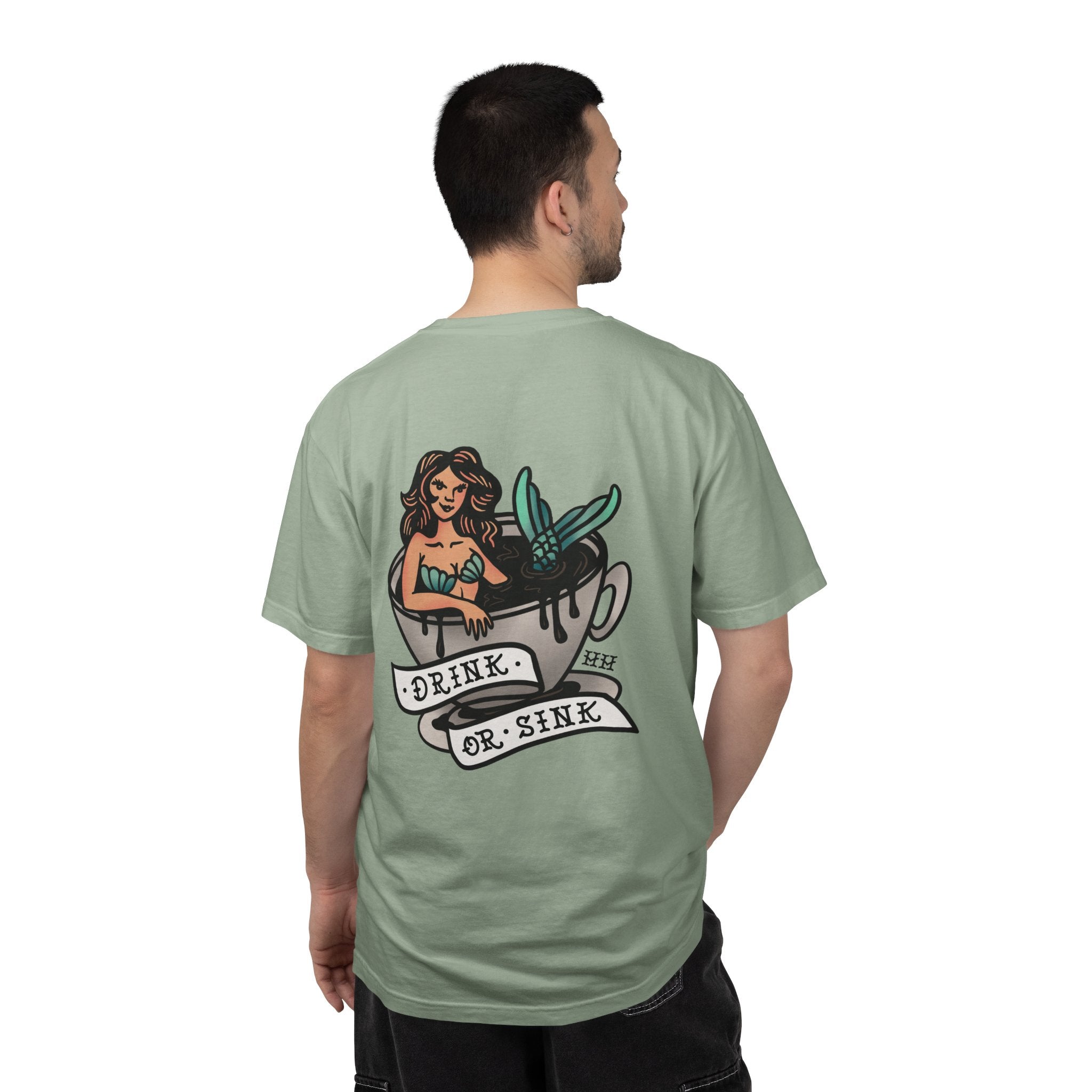 Harpoon Hanna's 'Drink or Sink' Crew Neck T-Shirt