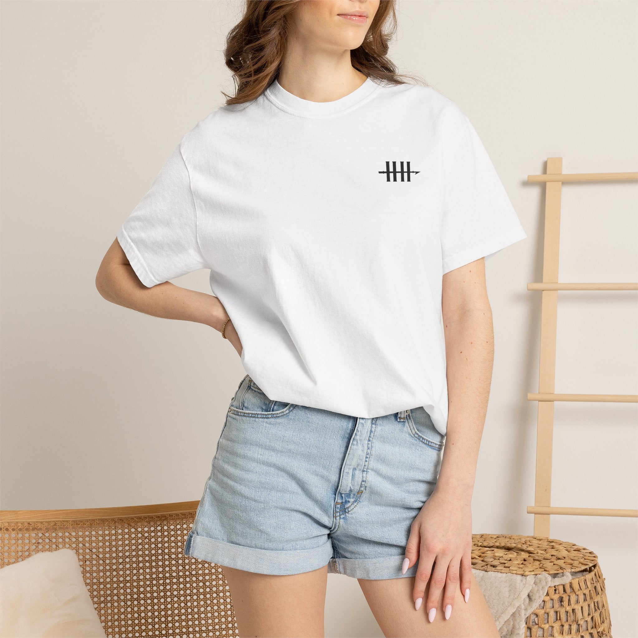 Harpoon Hanna's Colorful Diver Crew Neck T-Shirt
