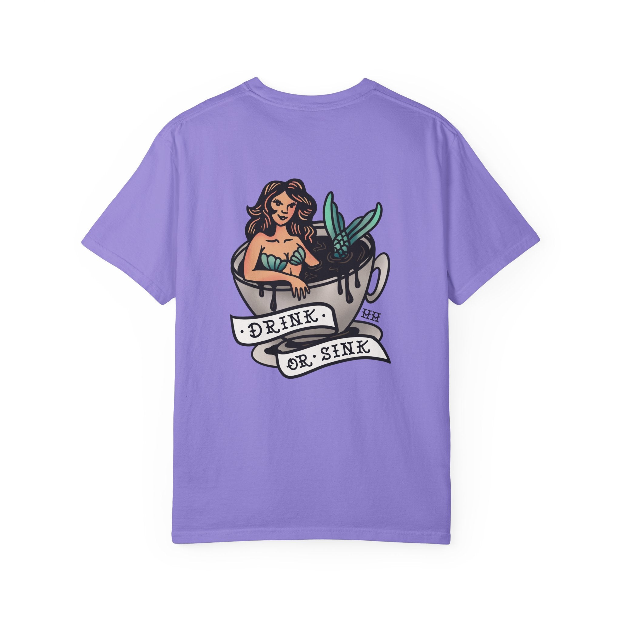 Harpoon Hanna's 'Drink or Sink' Crew Neck T-Shirt